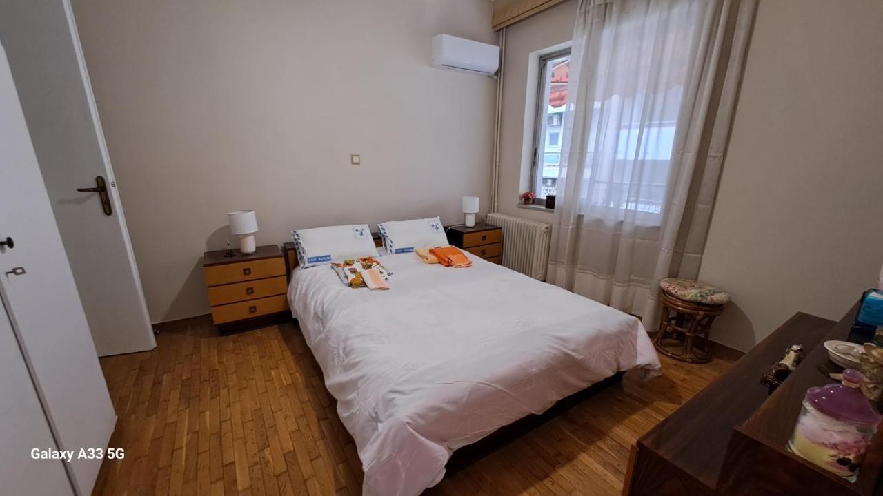 Sq Varnava Appartment Atenas Exterior foto